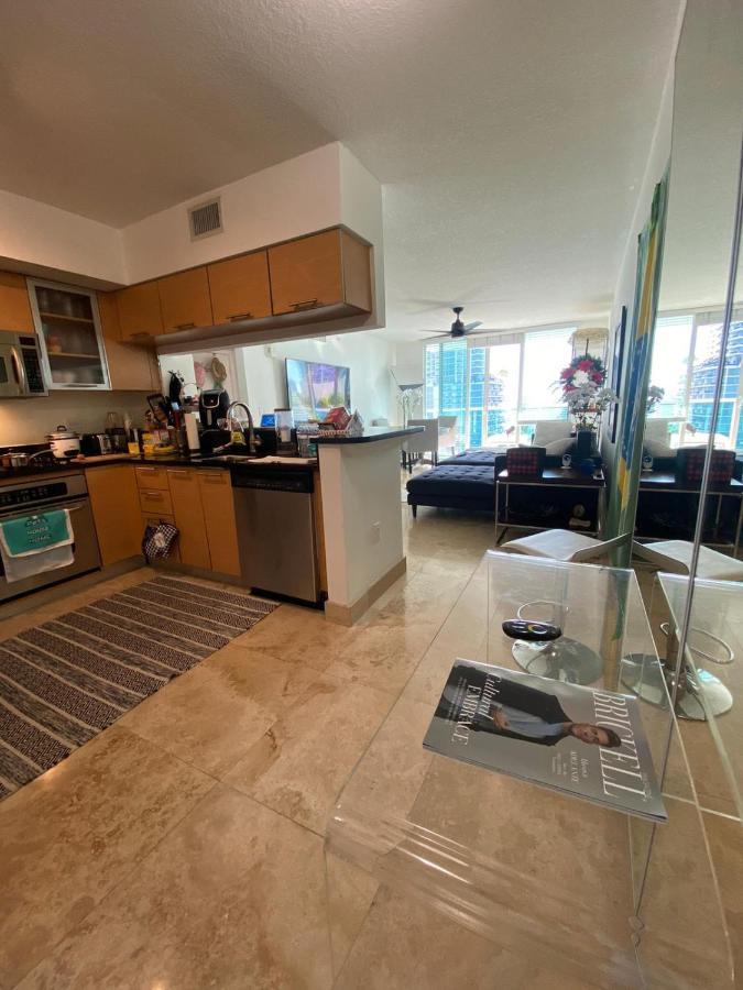 Comfortable Room In The Brickell City Center Area Miami Bagian luar foto