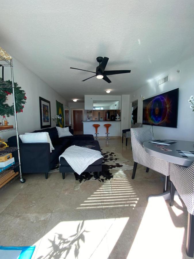 Comfortable Room In The Brickell City Center Area Miami Bagian luar foto