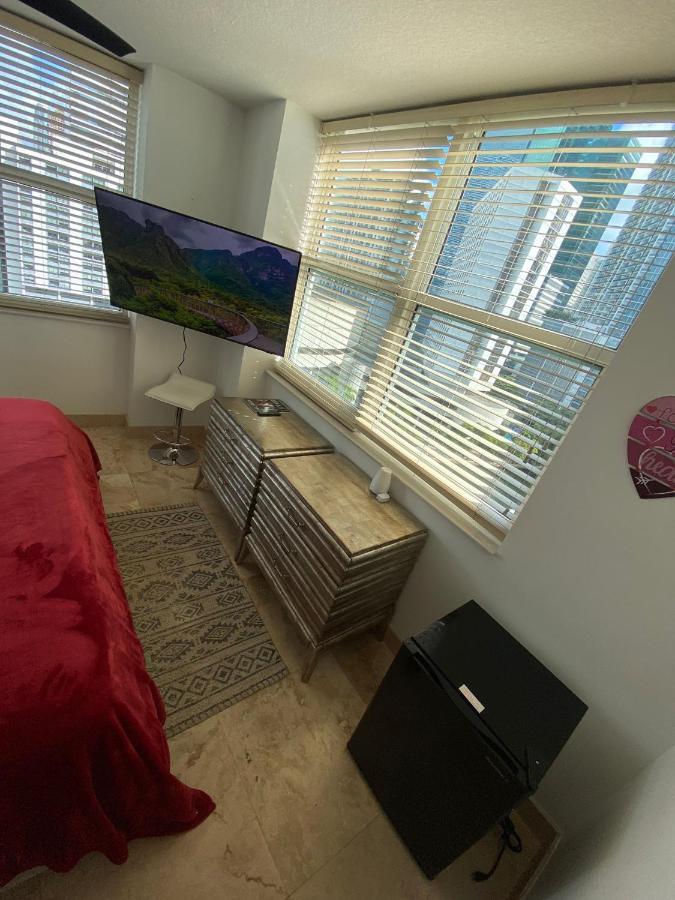 Comfortable Room In The Brickell City Center Area Miami Bagian luar foto