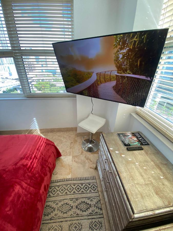 Comfortable Room In The Brickell City Center Area Miami Bagian luar foto